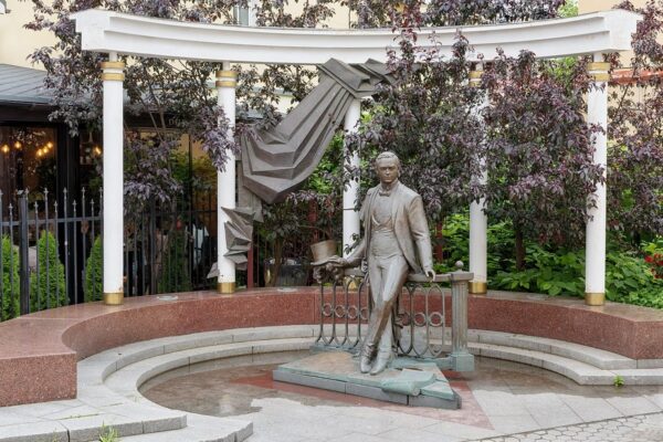 🎭 7 июня 1872 года в Ярославле родился человек, чей голос покорил…