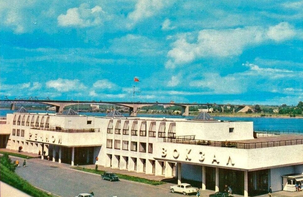 🚢 РЕЧНОМУ ВОКЗАЛУ ЯРОСЛАВЛЯ — 50 ЛЕТ!