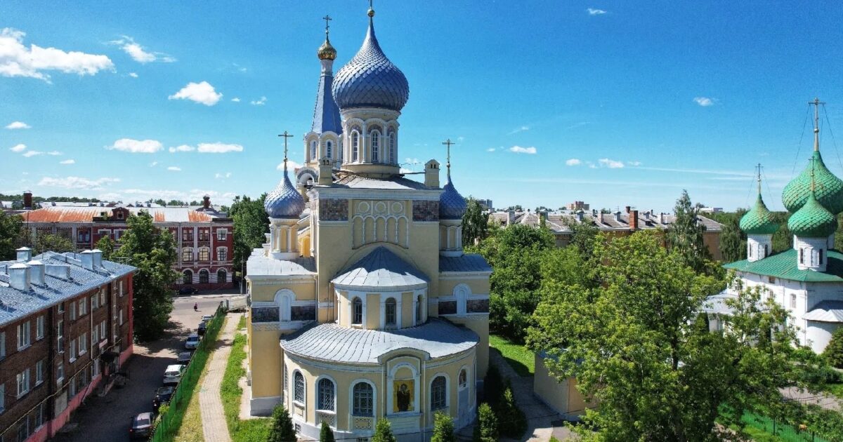 Храм, который построили фабриканты