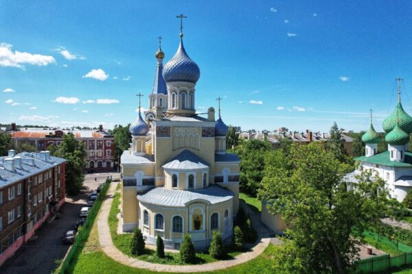 Храм, который построили фабриканты