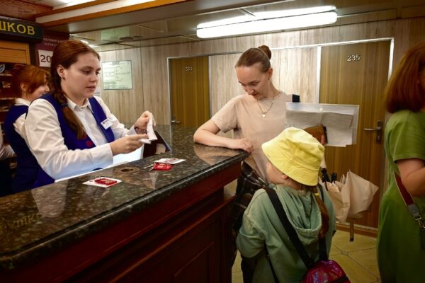 Сегодня отправились с женой и дочкой в круиз по Волге