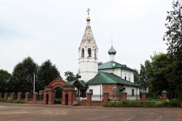 На Тверицкой набережной есть место, где время словно замедляется.