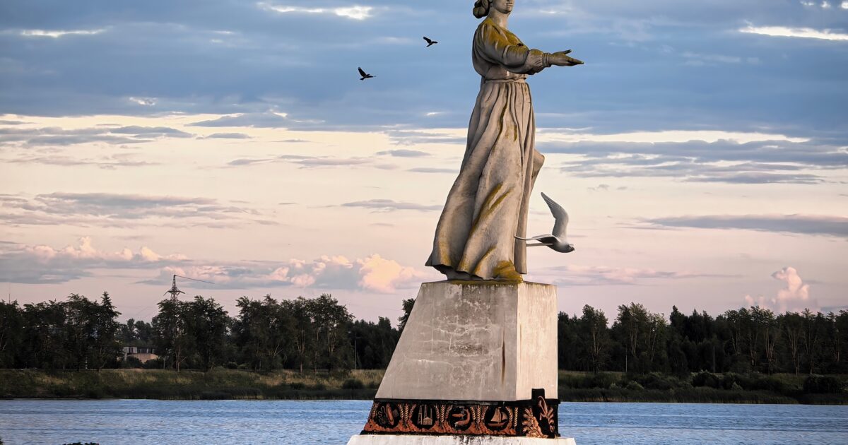 Монумент Мать-Волга — символ города Рыбинска и его визитная карточка.